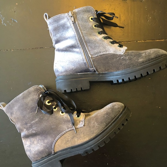 Mossimo Supply Co. Shoes - Mossimo Velvet Black/Gray Zip Side-Lace Up Combat Boot. SZ 6.5